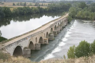 Vista del río Duero a su paso por Toro (Zamora)