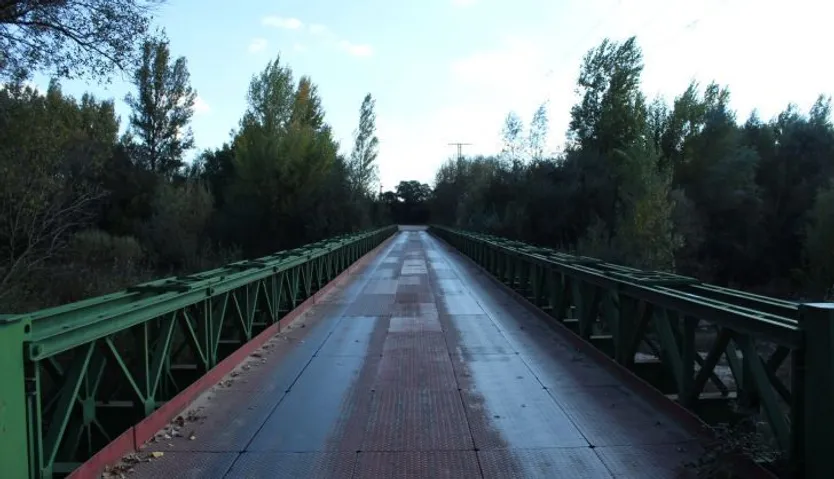 Puente Bailey sobre el río Tormes en Almenara (2)