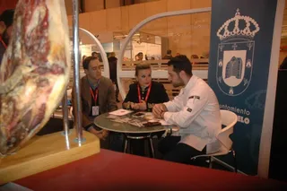 Guijuelo llega a Fitur con el compromiso de promocionar el turismo gastronómico