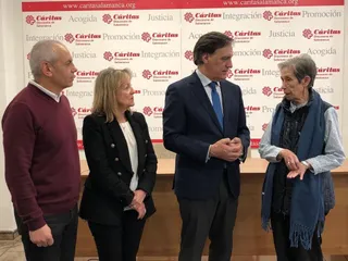 Visita alcalde Caritas
