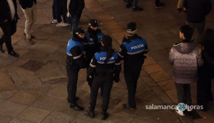 Fin de Año Universitario 2023 (42)