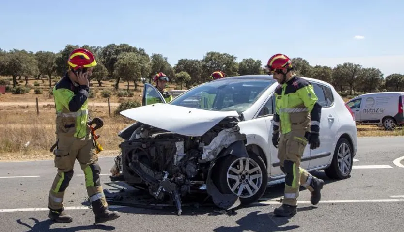 Accidente en la carretera de Matilla de los Caños, en el cruce del Hospital de los Montalvos. ICAL