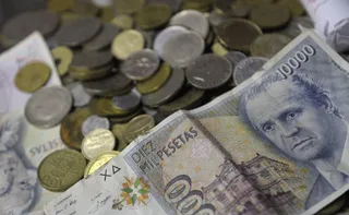 Pesetas y billetes