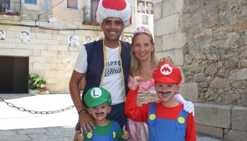 Concurso de disfraces en Mogarraz 