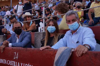 Ambiente en la última corrida de abono de la Feria Virgen de la Vega 2021 (2)