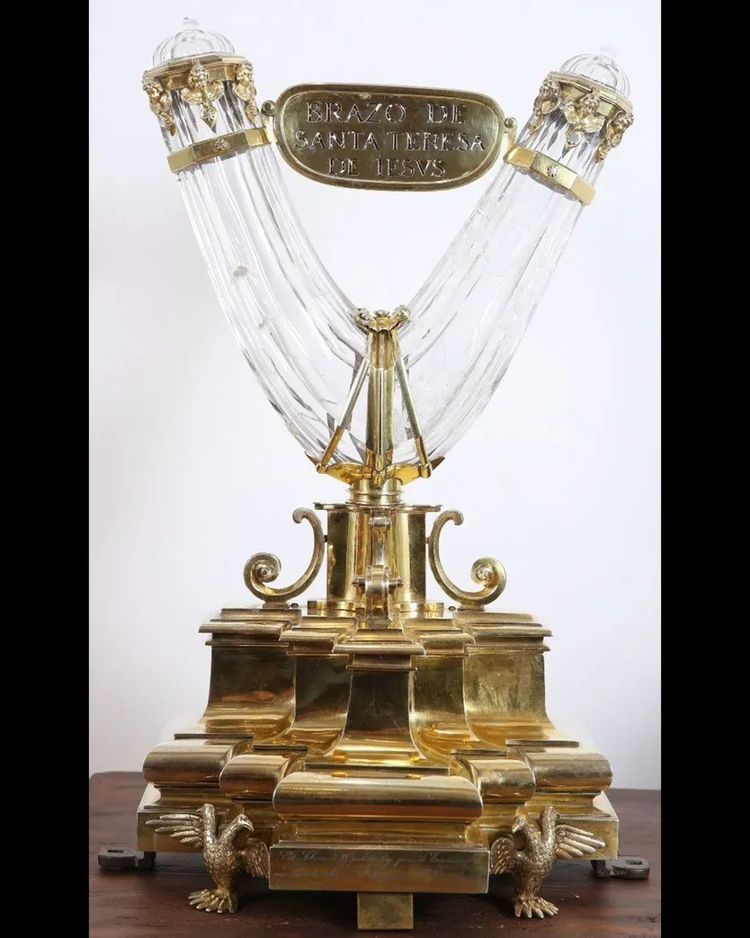 Restauración del relicario del brazo de Santa Teresa