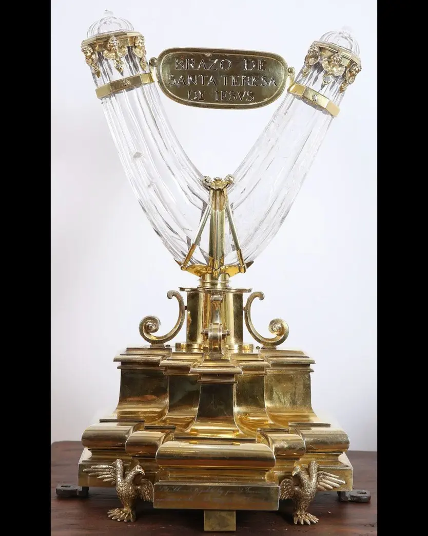 Restauración del relicario del brazo de Santa Teresa