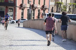 Jornada dominical muy calurosa en Salamanca, con casi 31 grados. Foto de archivo