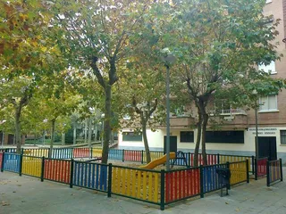 Ganemos denuncia la dejadez de las zonas ajardinadas en el barrio Buenos Aires