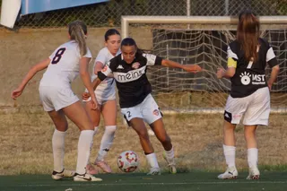 Partido amistoso Salamanca Fútbol Femenino y Milton Academy. Foto Juanes (21)