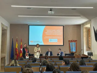 Los reconocidos profesores de la Universidad Estatal de Arizona Flavio F. Marsiglia y Stephen Kulis hablan en la USAL sobre prevención escolar y salud en adolescentes