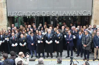 Concentración en defensa de la separación de poderes y contra la Ley de Amnistía