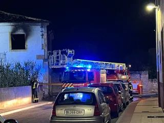 Incendio en una vivienda abandonada de Villamayor