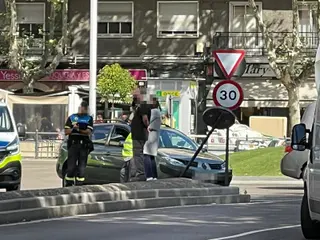 Accidente en la rotonda de la UDS en avenida Portugal (3)