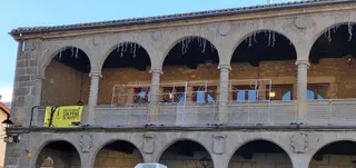 Béjar, Ayuntamiento con arcos navideños