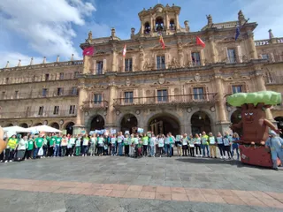 Carlos García Carbayo, recibe a asociaciones de salud pública de la ciudad con motivo de la marcha del Día Mundial de la Salud