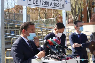 Eloy Ruiz: "Estamos en disposición de vacunar en el Multiusos a 7.000 personas diarias"