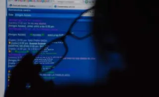 Falsas ofertas de trabajo por internet aprovechando la desesperación laboral de familias