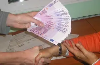 ¿Sabes quién es el culpable de que pagues más por tus créditos al consumo?