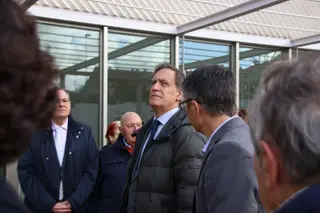 Carlos García Carbayo, visita el nuevo centro de mayores de Chamberí junto a representantes de asociaciones de mayores y de vecinos de los barrios trastormesinos