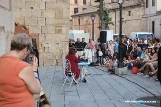 Imagen de archivo de una actuación de Plazas y Patios