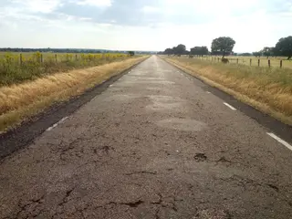 Imagen de un tramo de la carretera autonómica SA-213 entre Aldehuela de Yeltes y la A-62 - UPL