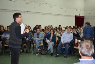 De la Mora Asamblea Ganemos