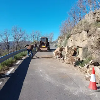 Derrumbe de pierras carretera Béjar | Ayto béjar