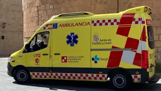 Una ambulancia en Salamanca en una imagen de archivo