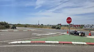 Accidente entre una moto y un turismo en Galindo y Perahuy