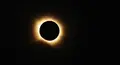 Salamanca se queda a oscuras para contemplar un eclipse solar casi total | Javier S. Fraile