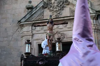 Procesión de la Seráfica Hermandad de Nazarenos del Santísimo Cristo de la Agonía | Andrea Mateos