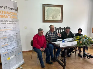 Gallegos de Argañán se convierte en "Enclave Literaria" con una mesa redonda sobre tradiciones rurales