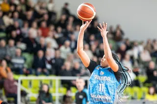 Carter lanza ante Polkowice FOTO EUROLEAGUE WOMEN