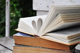 Book 2415965 1920