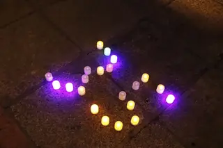 El grupo de Amnistía Internacional Salamanca realiza una performance para unirse a la reclamación de medidas efectivas frente a la violencia de género