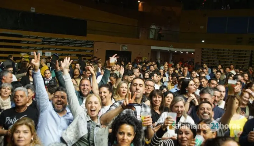 Concierto de Manolo García en el Multiusos Sánchez Paraíso. Fotos Juanes (32)
