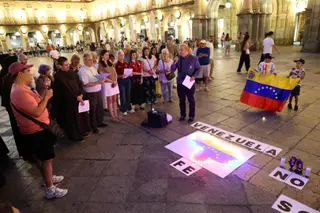 Salamanca muestra su solidaridad con Venezuela en un acto de recuerdo a las víctimas del terremoto. Ayto de Salamanca