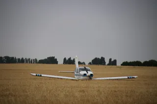 Aterrizaje forzoso de una avioneta de Matacán en Rágama