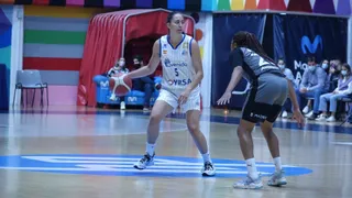 Cazorla ante Estudiantes / FOTO PERFUMERÍAS AVENIDA