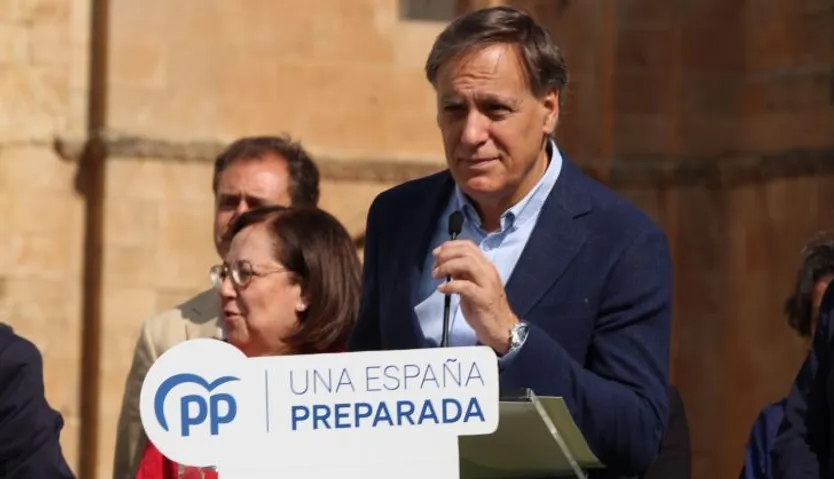 El PP presenta la candidatura al Congreso y al Senado