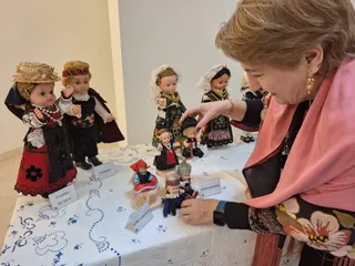 Exposición muñecas charras elaboradas a mano por M Carmen Vicente en Santa Marta (2)