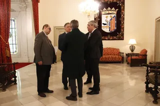 Carlos García Carbayo recibe a los alcaldes portugueses de Gouveia y Guarda