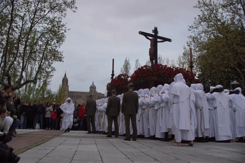 Procesión de la Hermandad del Cristo del Amor y de la Paz. Foto: Juanes