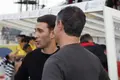 Javi Medina charla con Jandro antes del encuentro.
