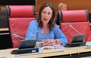 Rosa Rubio defendiendo el Dolmen del Moro