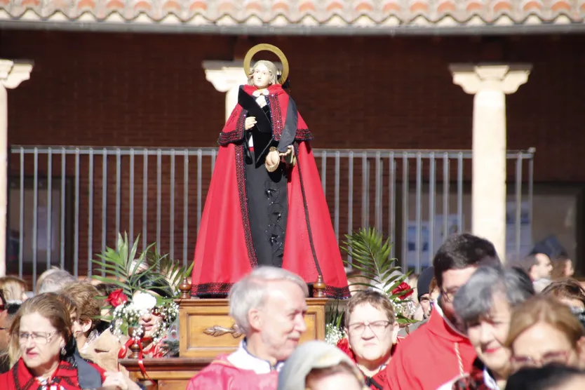 Santa Águeda procesionando en Salamanca