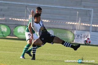 Aythami no se obsesiona con el gol: “Firmo seguir primeros y no marcar más”