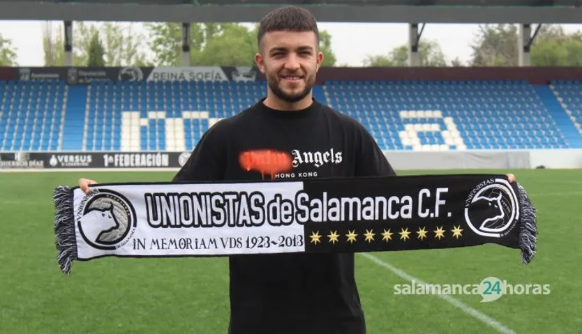 Presentación de Jonny Arriba como nuevo jugador de Unionistas de Salamanca.