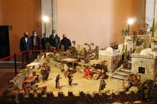El alcalde visita el Belén Navideño organizado por el Ayto en colaboración con la Real Cofradía